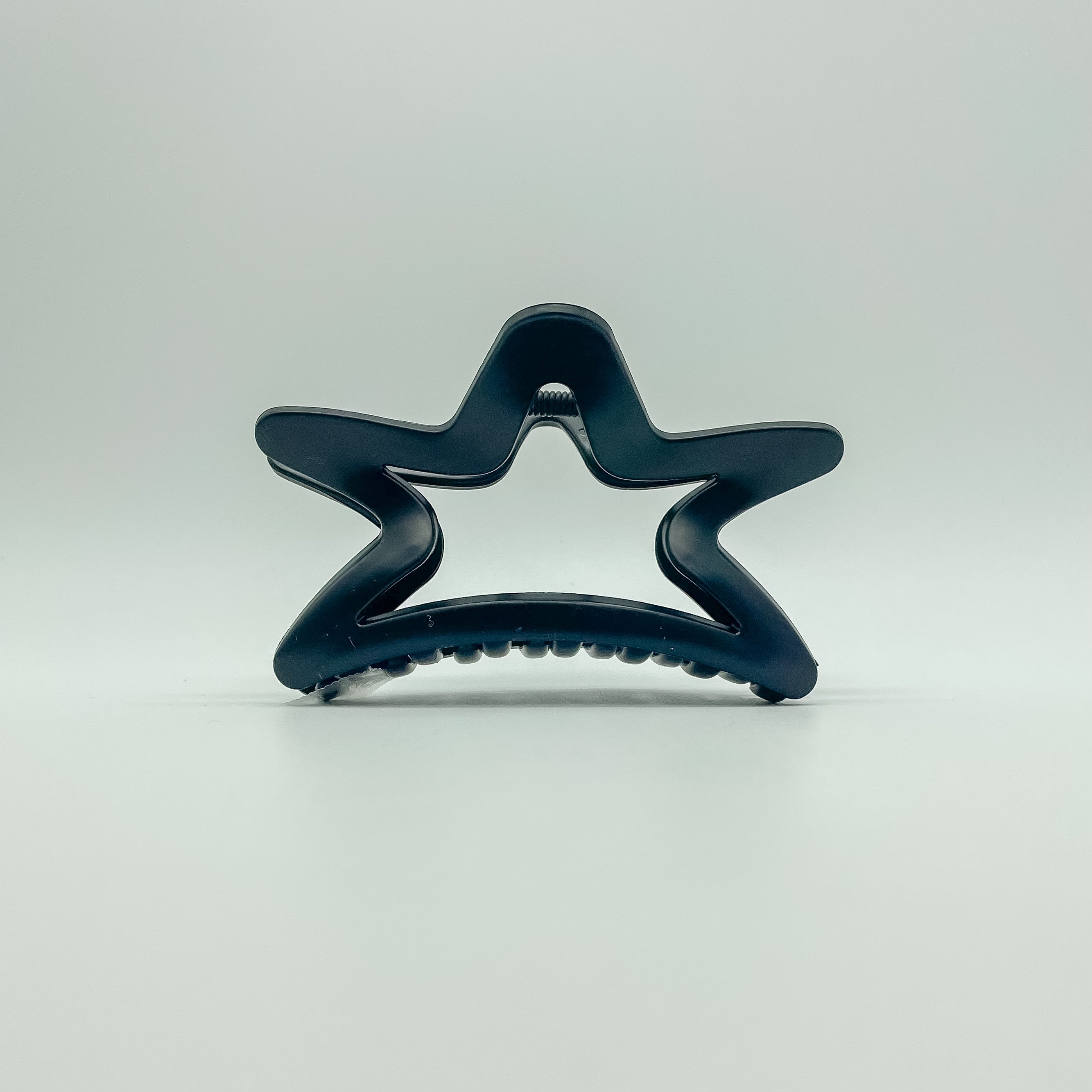 star hair clip, haiir clip, claw clip, tortoise hair clip, small business, hair claw clips, black hair clip, black hair accessory