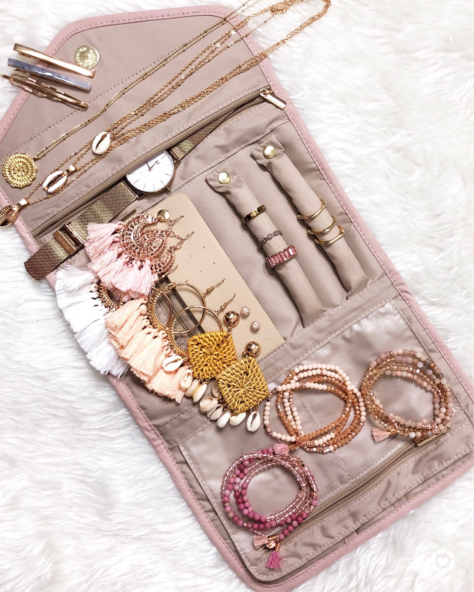 The Top 5 Travel Jewelry Hacks