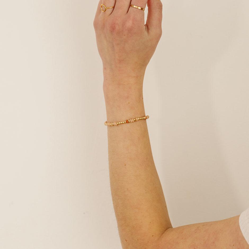 Autumn beaded bracelet, sunstone beaded bracelet, beaded bracelet, fall bracelet, fall collection, elastic bracelet, handmade, small business, 3mm gold filled beads, gold beaded bracelet, essbe, michigan made