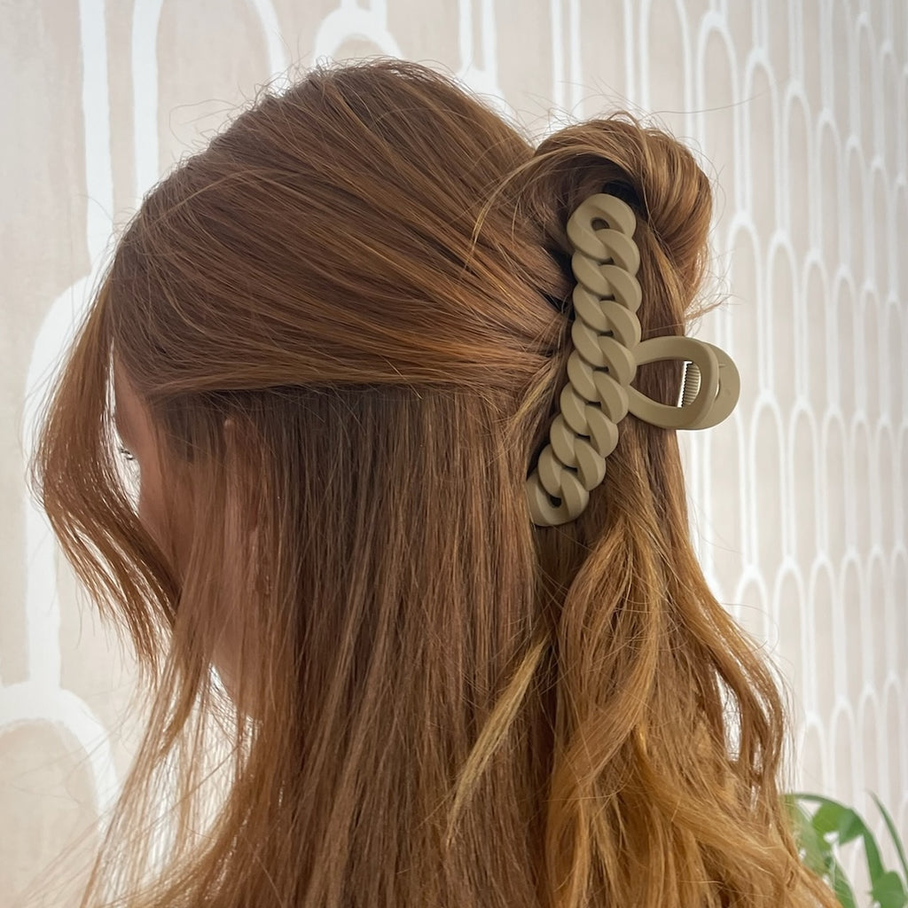 hair clip for thick hair, cute claw clip, essbe, small business, simple hair clip, michigan, neutral hair clip