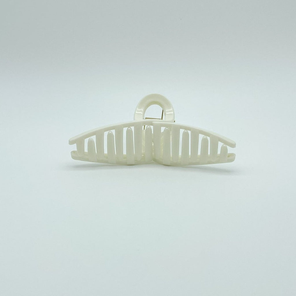 beige large claw clip, claw clip, everyday claw clip